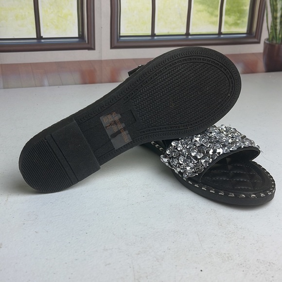 Wild Diva Lounge Slides - Picture 2 of 4